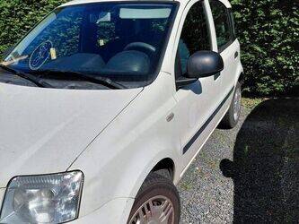 2012-fiat-panda-1454290-47265671