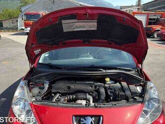 2011-peugeot-207-1454296-47265768