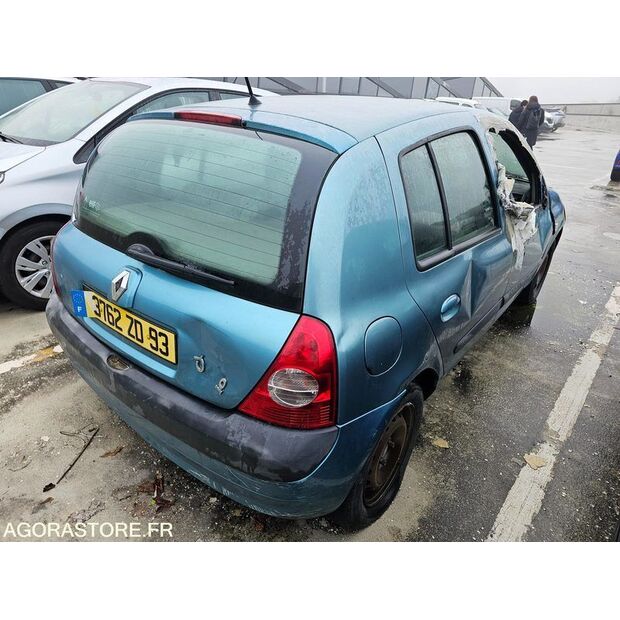 2005 Renault Clio-47266127