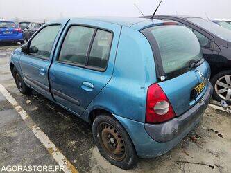 2005-renault-clio-1454313-47266128