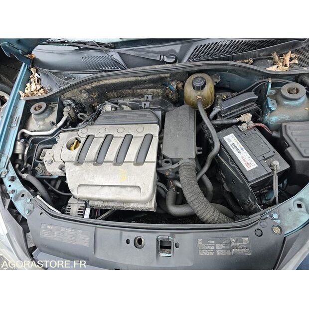 2005 Renault Clio-47266144
