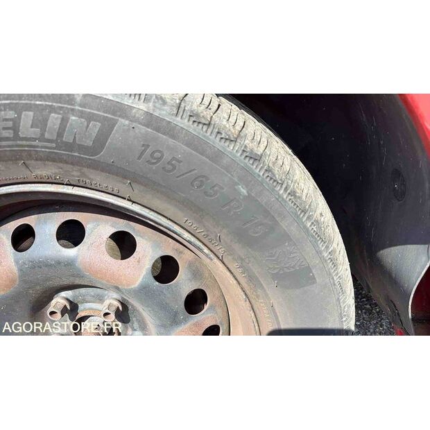 2011 رينو Kangoo-47266704