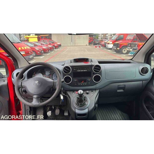 2013 Peugeot PARTNER-47266713