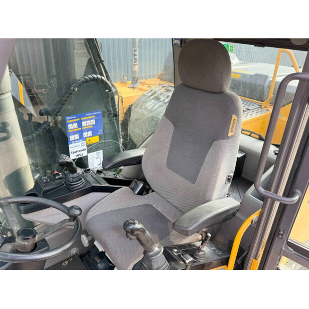 2015 Volvo EW180E-47270003