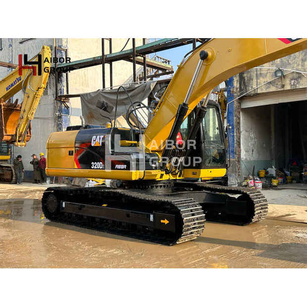 2025 كاتربيلر 320D-47270092