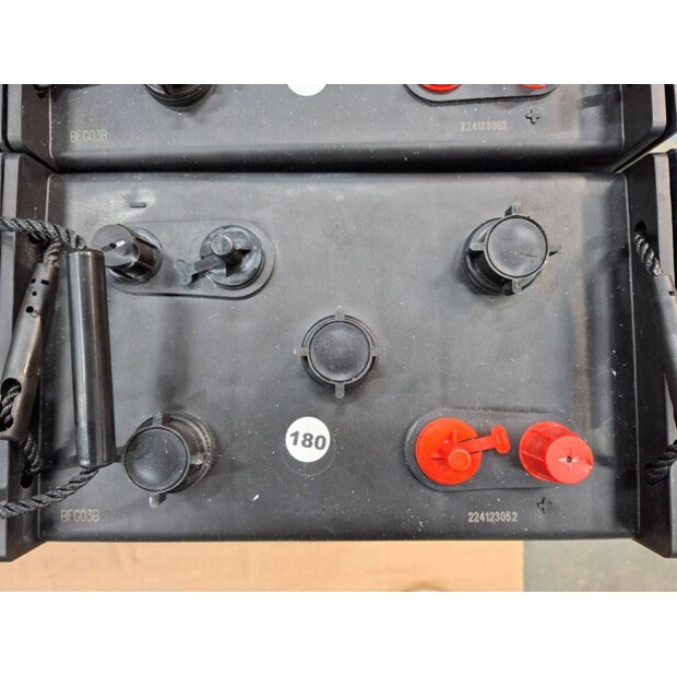 LP L16-47273921