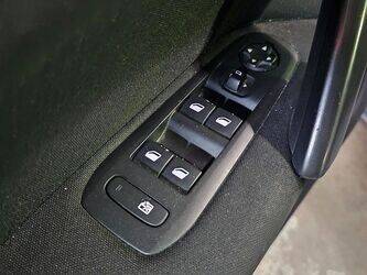 2013-peugeot-308-1454519-47288458