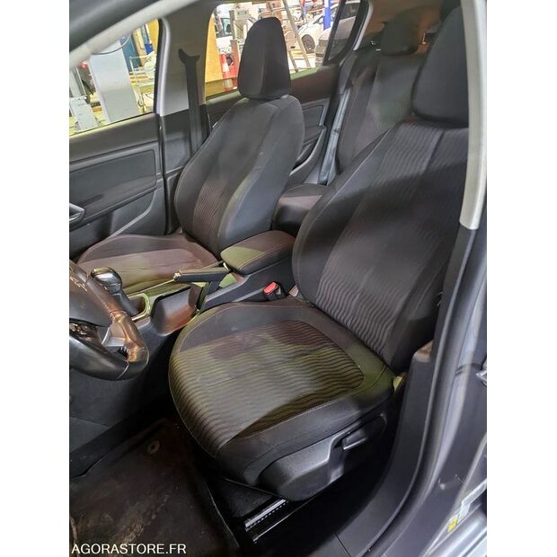 2013 Peugeot 308-47288459