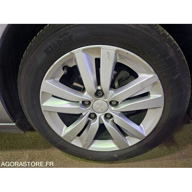 2013 Peugeot 308-47288469