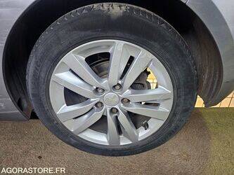 2013-peugeot-308-1454519-47288477