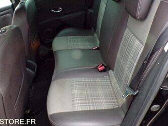 2011-renault-megane-1454521-47288597