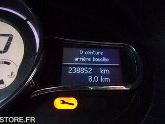 2011-renault-megane-1454521-47288600