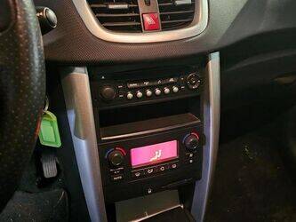 2011-peugeot-207-1454528-47288720