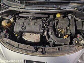 2011-peugeot-207-1454528-47288727