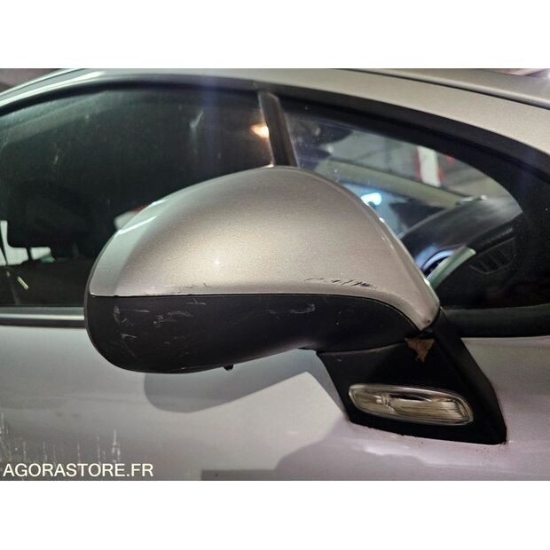 2011 Peugeot 207-47288734