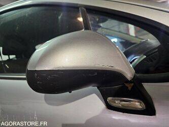 2011-peugeot-207-1454528-47288734