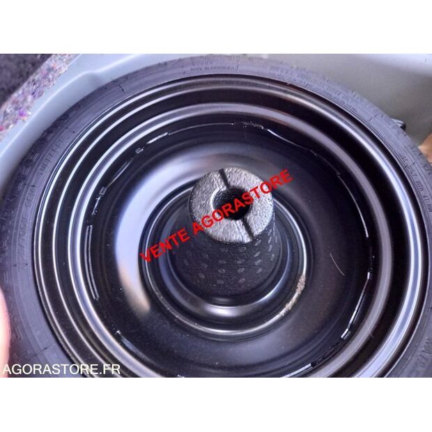 2013 Toyota Yaris-47288817