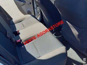 2013-toyota-yaris-1454530-47288819