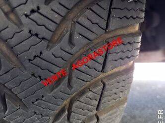 2013-toyota-yaris-1454530-47288825