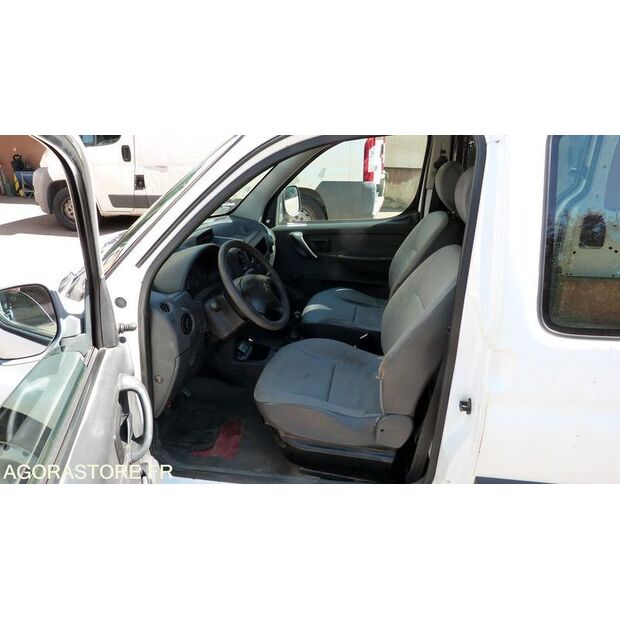 2003 سيتروين BERLINGO-47288998