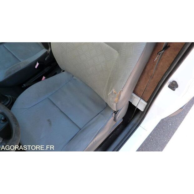 2003 سيتروين BERLINGO-47289000