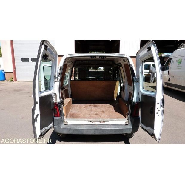 2003 سيتروين BERLINGO-47289007