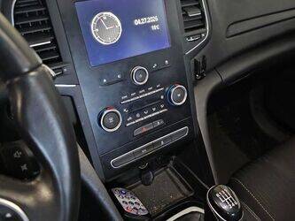 2020-renault-megane-1454548-47289451