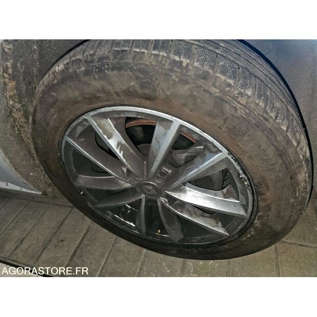 2020 Renault Megane-47289460