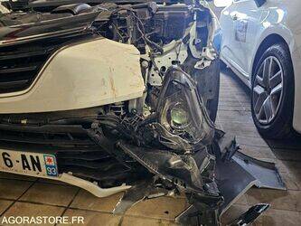 2020-renault-megane-1454548-47289468