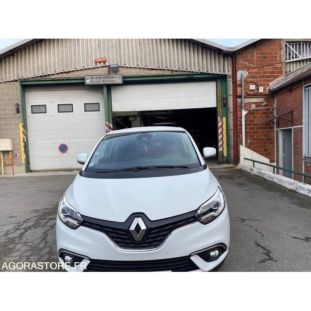 2017 رينو Megane-47289492