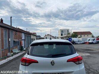 2017-renault-megane-1454549-47289494
