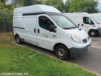 2008-renault-trafic-1454550-47289513