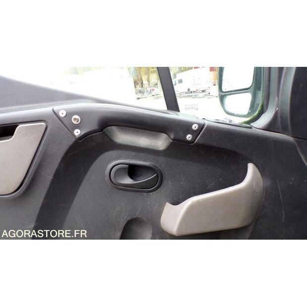 2012 Renault Master-47289713