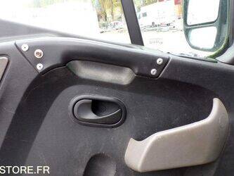 2012-renault-master-1454557-47289713