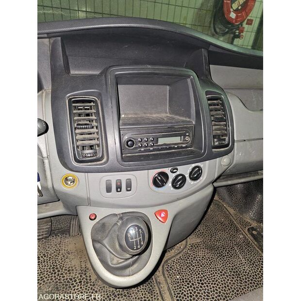 2012 Renault Trafic-47289727