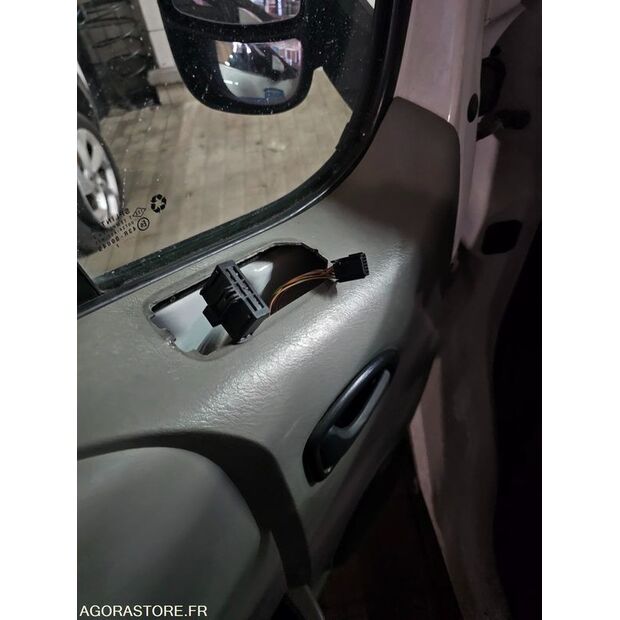 2012 Renault Trafic-47289731