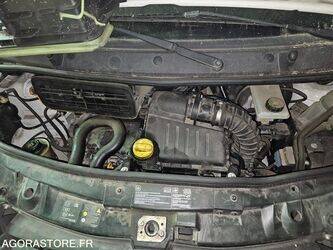 2012-renault-trafic-1454558-47289732