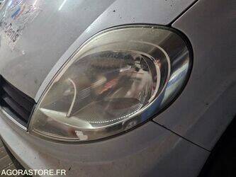 2012-renault-trafic-1454558-47289737