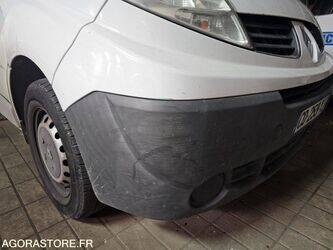 2012-renault-trafic-1454558-47289739