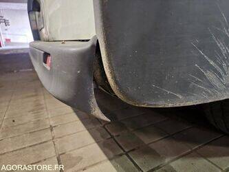 2012-renault-trafic-1454558-47289747