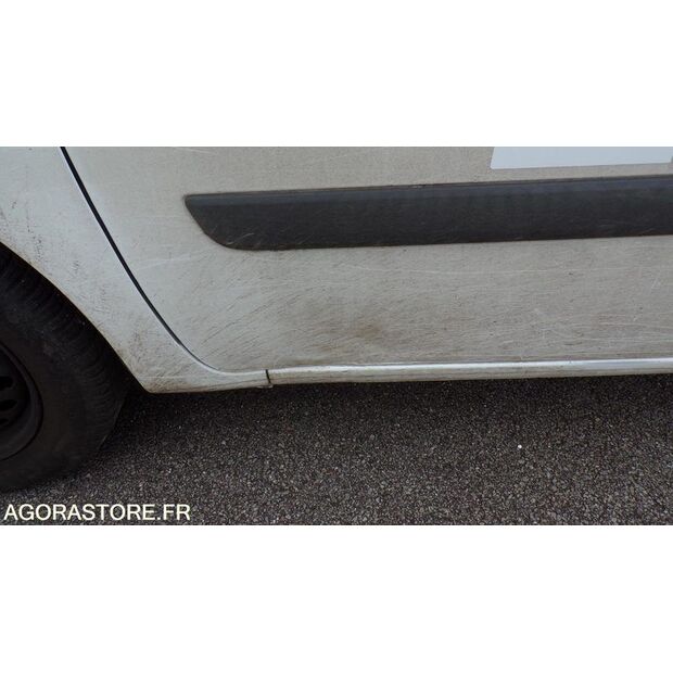 2011 رينو Kangoo-47289882