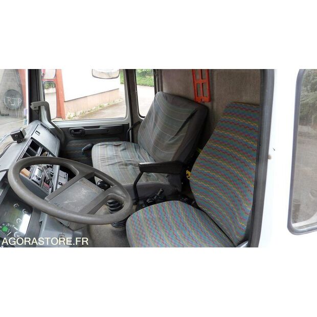 1996 رينو M150-47290016