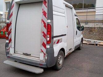 2010-renault-trafic-1454574-47290186
