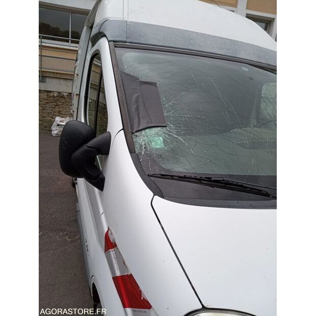 2010 Renault Trafic-47290188