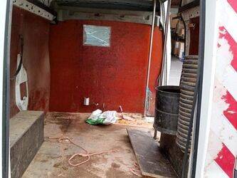2010-renault-trafic-1454574-47290195