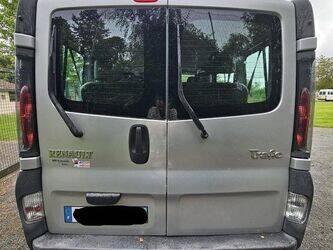 2005-renault-trafic-1454581-47290323