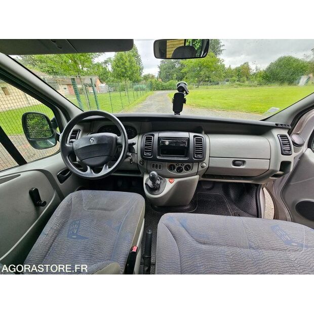 2005 Renault Trafic-47290326