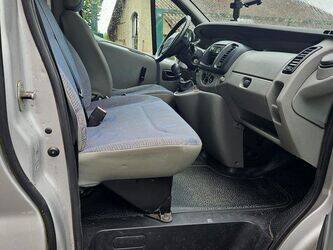 2005-renault-trafic-1454581-47290331