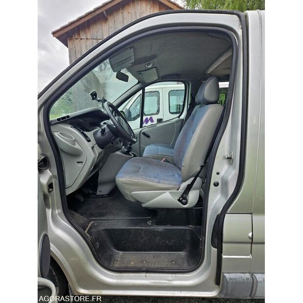2005 Renault Trafic-47290332