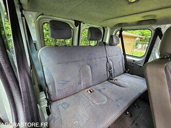 2005-renault-trafic-1454581-47290340